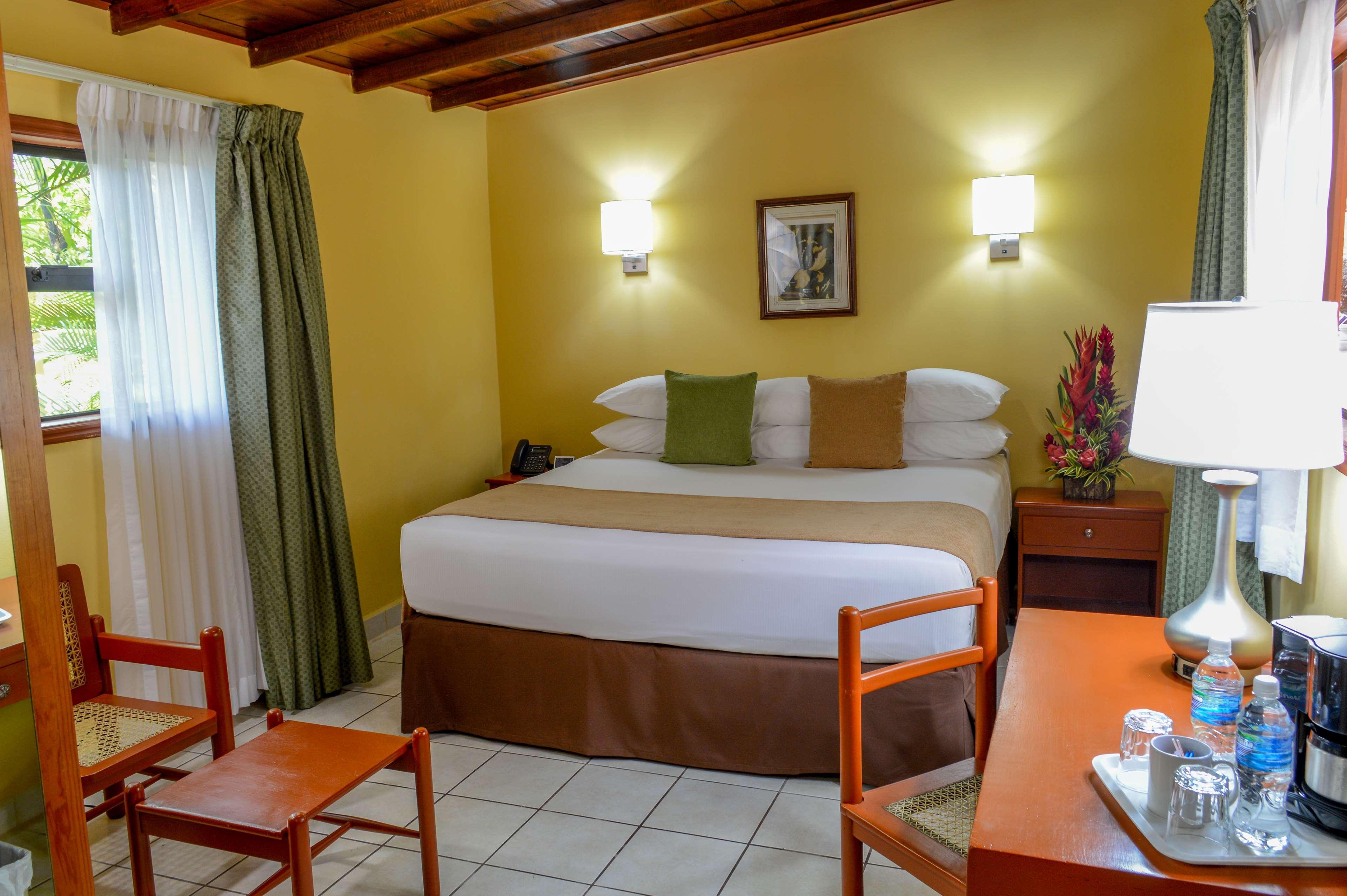 Best Western Las Mercedes Airport Манагуа Экстерьер фото