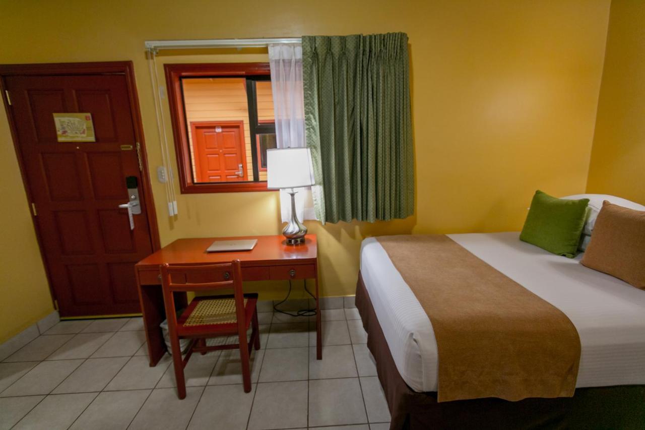 Best Western Las Mercedes Airport Манагуа Экстерьер фото